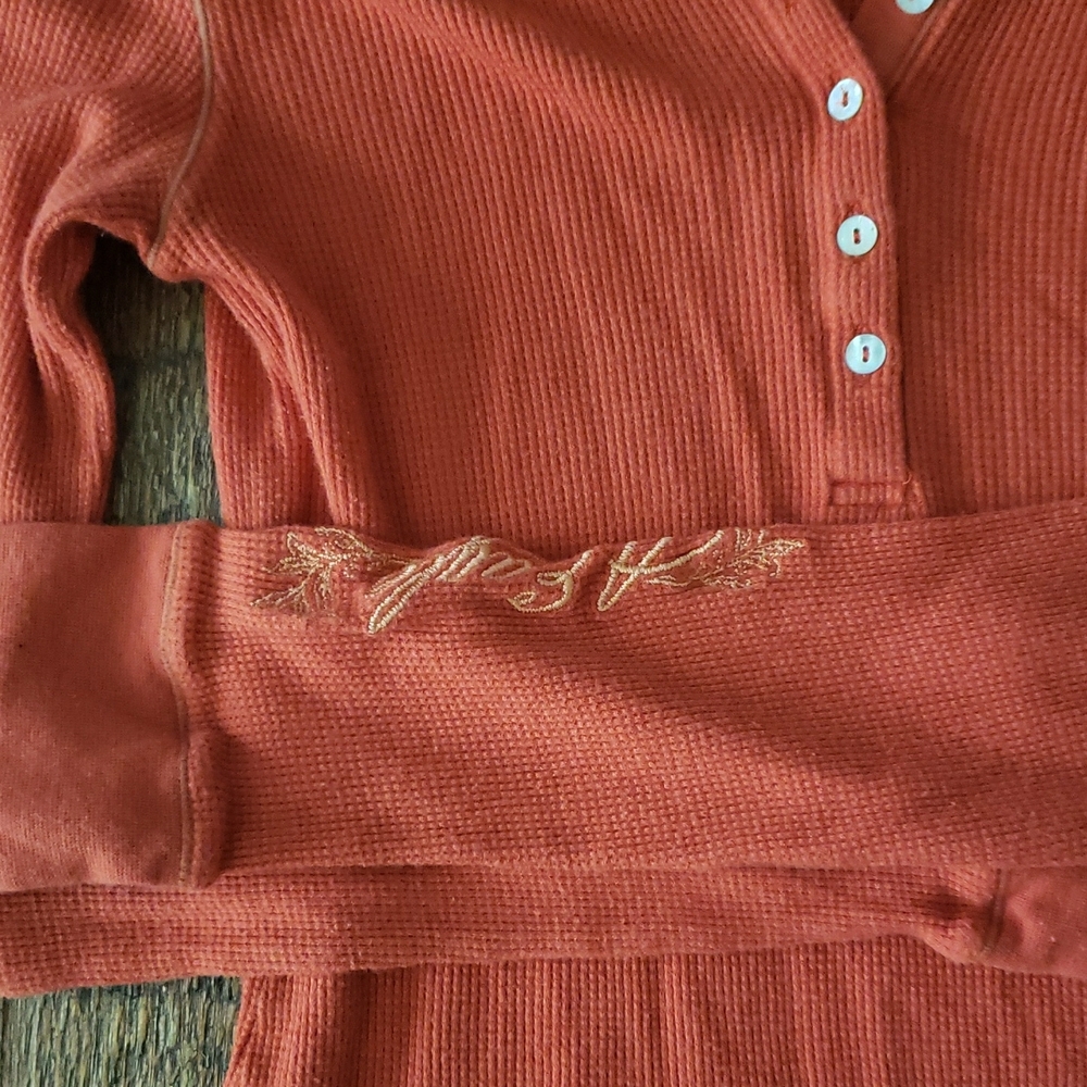 American Eagle Outfitters - Picture 5 of 6